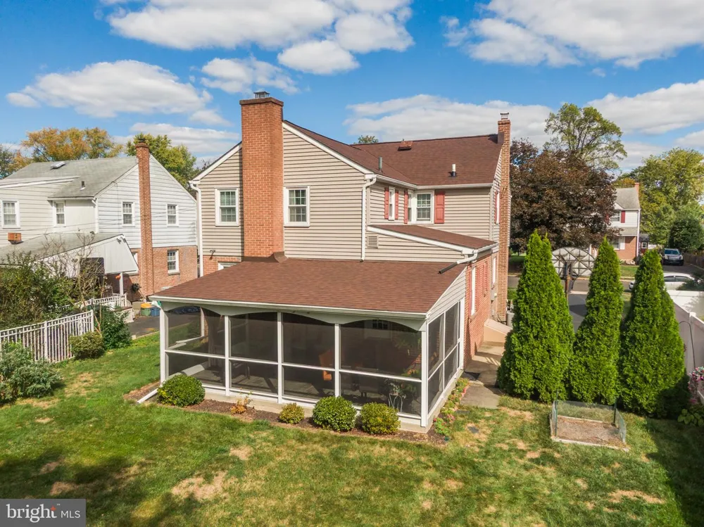 2944 KANES ROAD Willow Grove, PA 19090