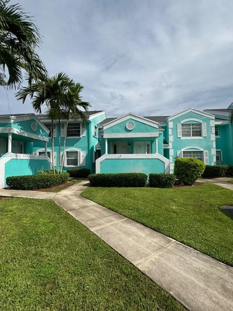 2610 SE 20th Ct #205-A Homestead, FL 33035