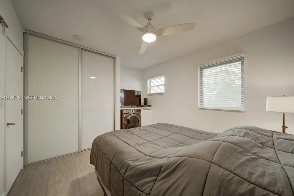 1568 Pennsylvania #325 Miami Beach, FL 33139