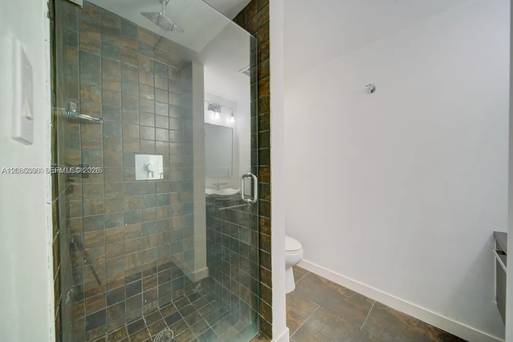 1568 Pennsylvania #325 Miami Beach, FL 33139