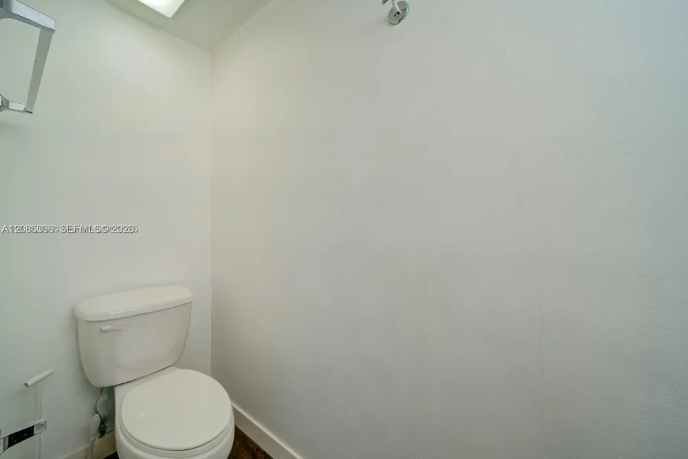 1568 Pennsylvania #325 Miami Beach, FL 33139