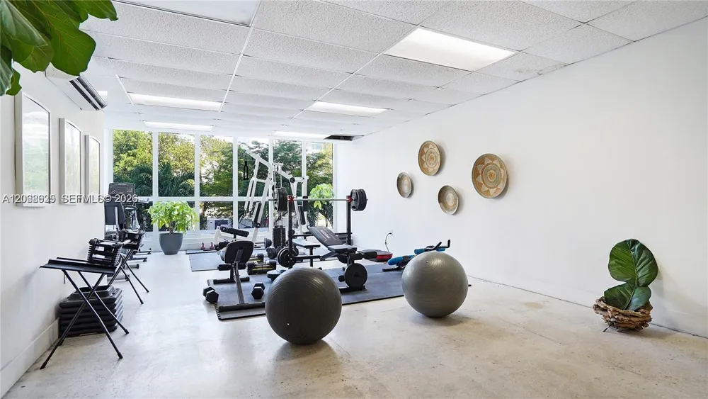 1750 James Ave #9J Miami Beach, FL 33139