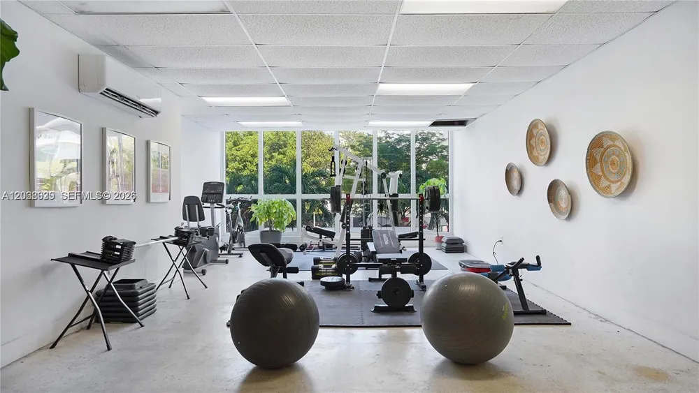 1750 James Ave #9J Miami Beach, FL 33139