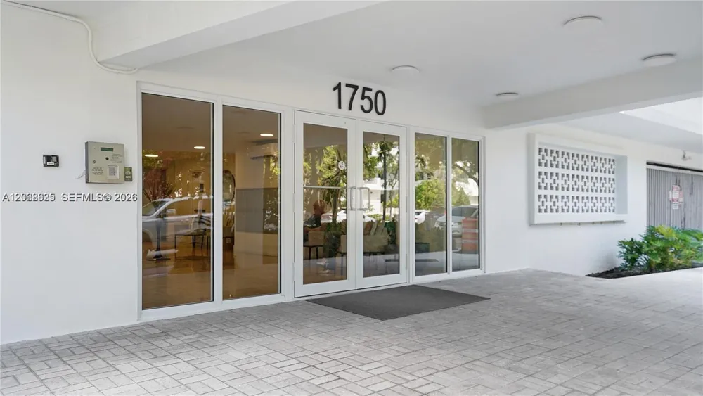 1750 James Ave #9J Miami Beach, FL 33139