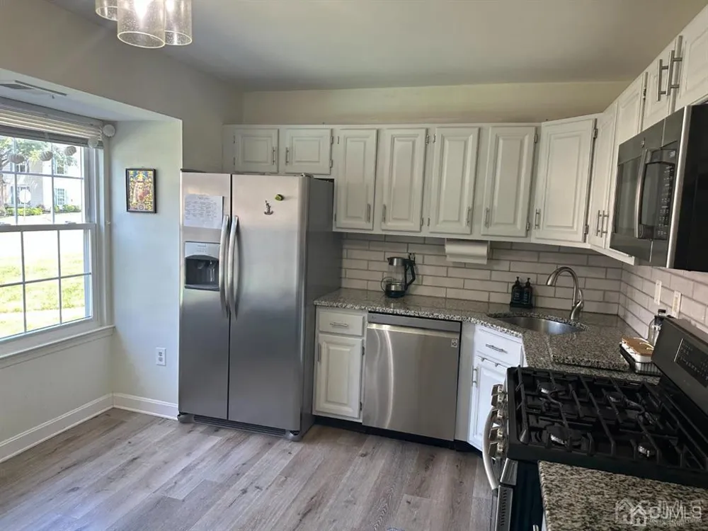 14 Albury Way North Brunswick, NJ 08902