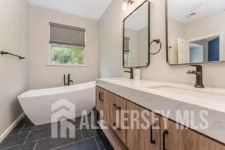 42 Pony Lane Flemington, NJ 08822