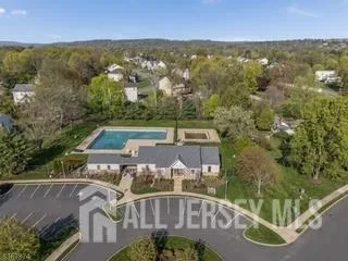 42 Pony Lane Flemington, NJ 08822