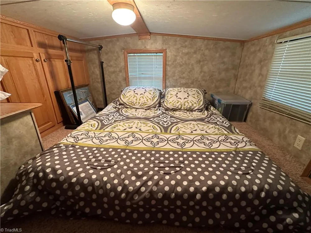 152 Cardinal Drive New London, NC 28127
