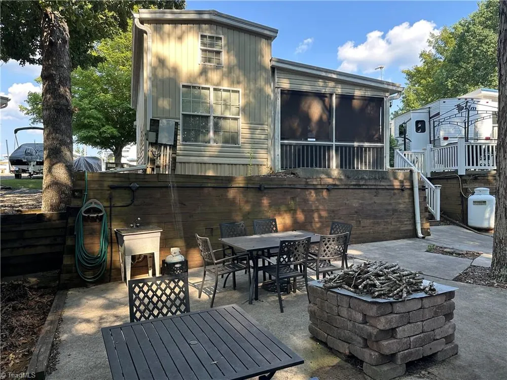152 Cardinal Drive New London, NC 28127