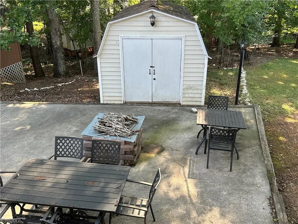 152 Cardinal Drive New London, NC 28127