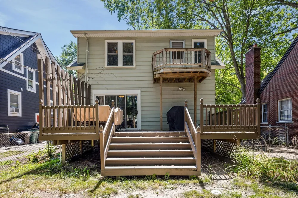 1007 E 6th Street Royal Oak City, MI 48067