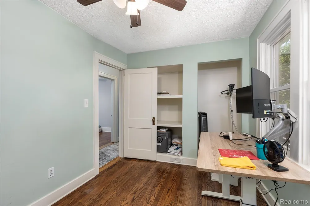 1007 E 6th Street Royal Oak City, MI 48067