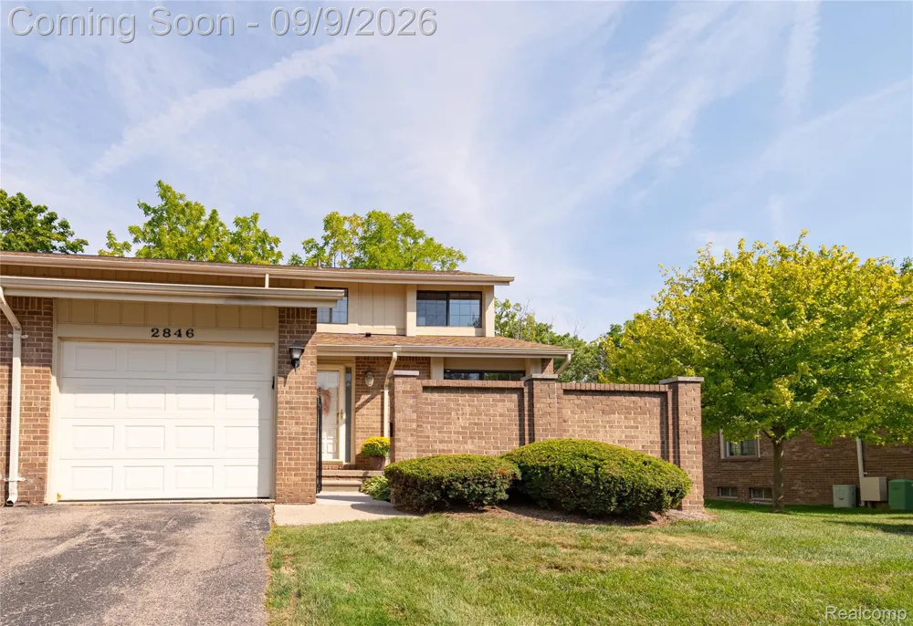 2846 Trailwood Drive Rochester Hills City, MI 48309