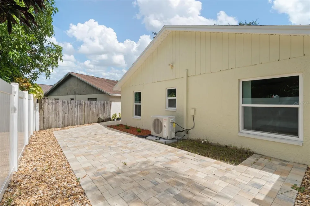 635 BELLINGHAM PLACE Palm Harbor, FL 34684