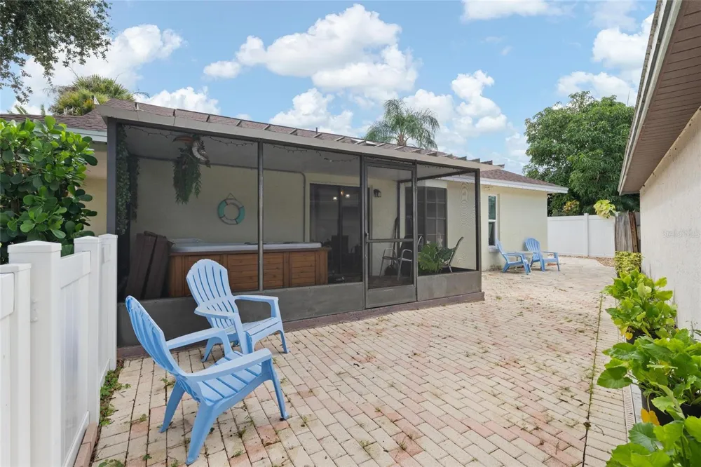 635 BELLINGHAM PLACE Palm Harbor, FL 34684