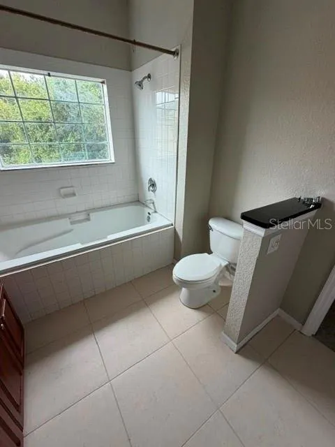 3561 CONROY ROAD #232 Orlando, FL 32839