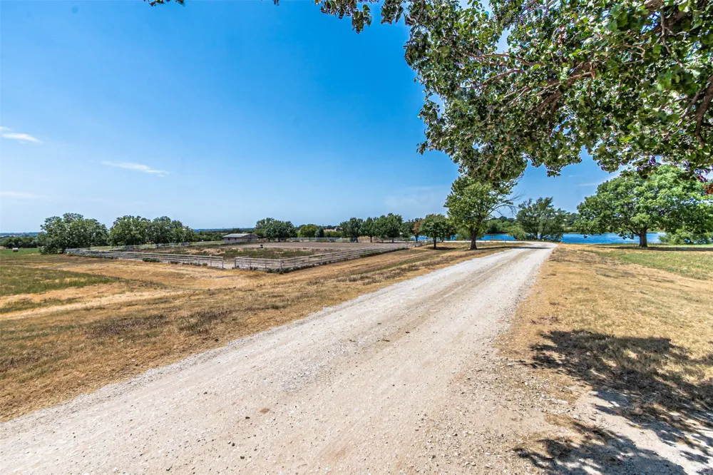 12146 FM2450 Highway Sanger, TX 76266