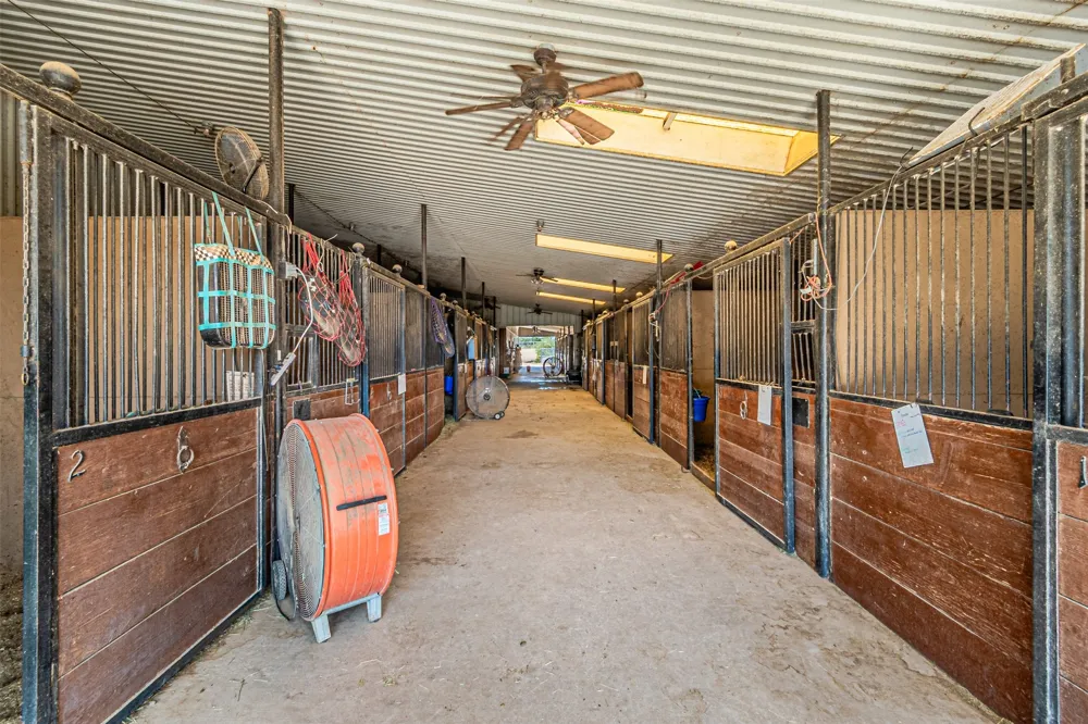 12146 FM2450 Highway Sanger, TX 76266