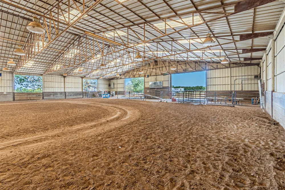 12146 FM2450 Highway Sanger, TX 76266