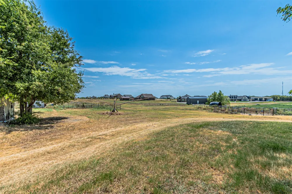 12146 FM2450 Highway Sanger, TX 76266