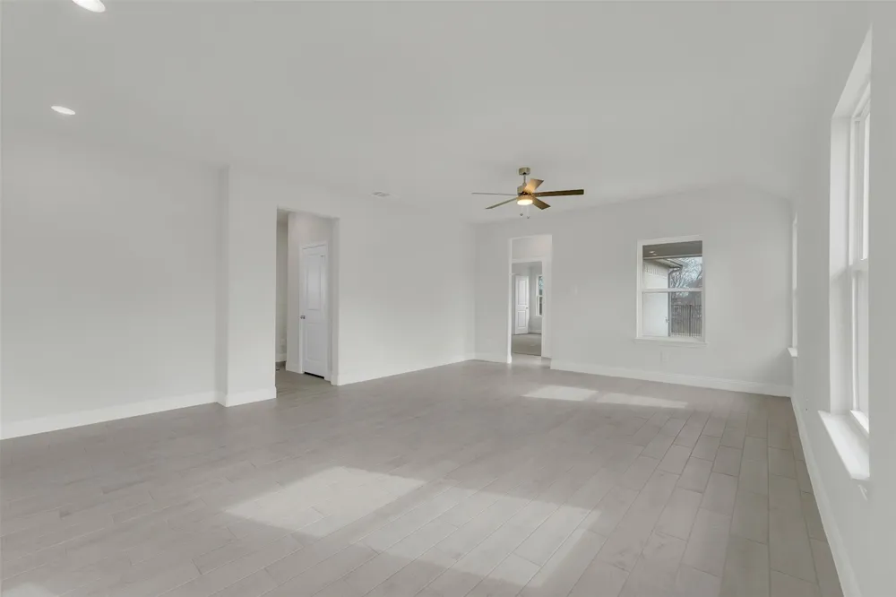 2901 Cantoni Creek Princeton, TX 75407