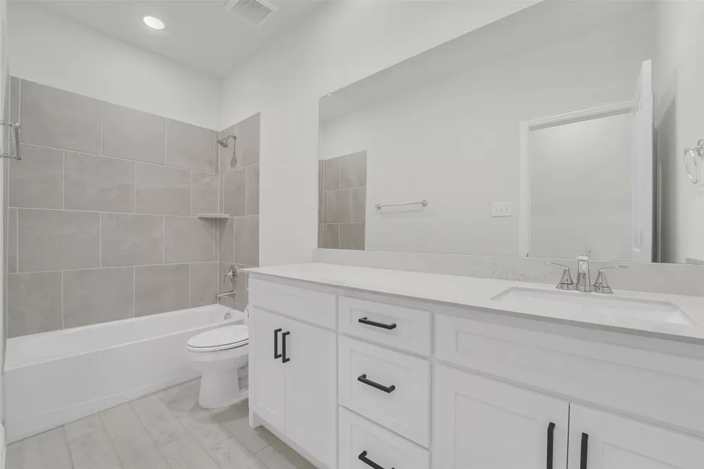 2901 Cantoni Creek Princeton, TX 75407