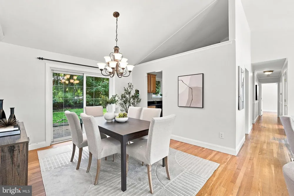 8926 CROMWELL DRIVE Springfield, VA 22151