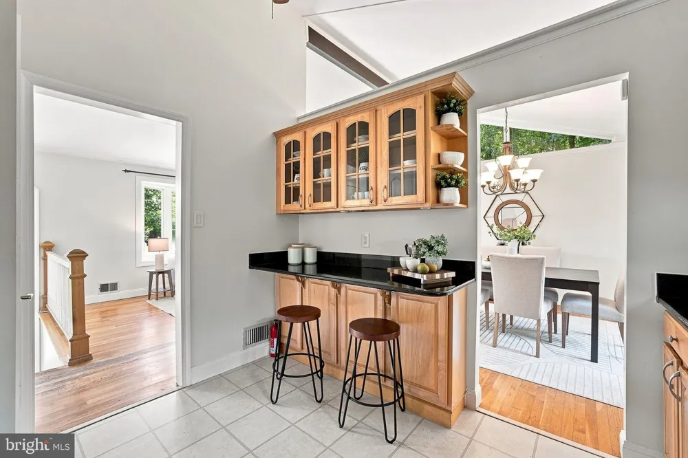8926 CROMWELL DRIVE Springfield, VA 22151