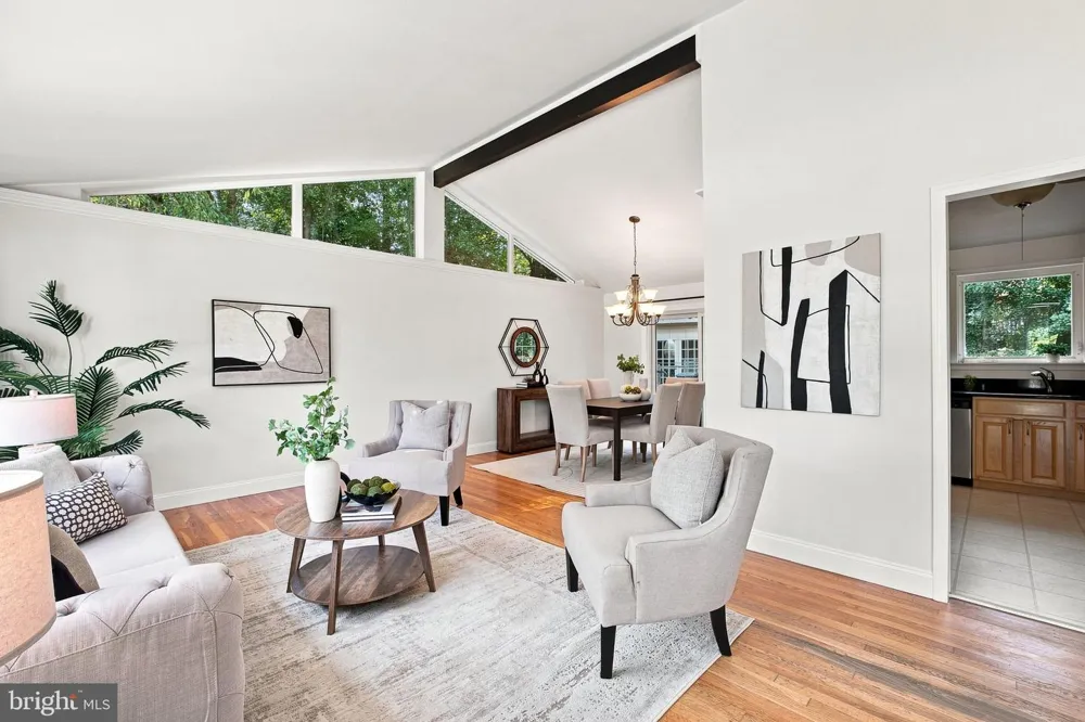 8926 CROMWELL DRIVE Springfield, VA 22151