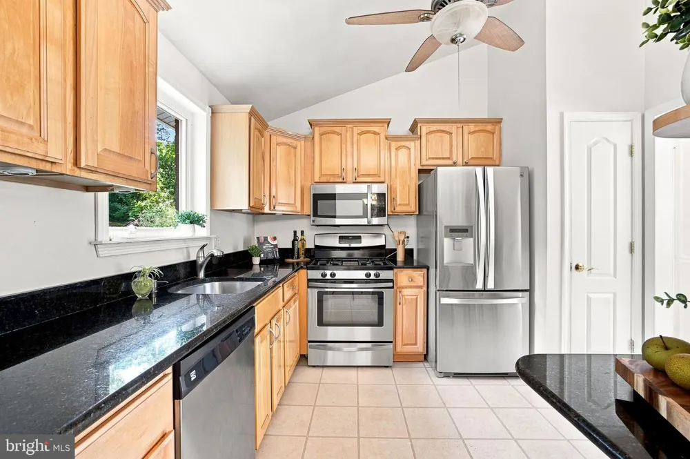 8926 CROMWELL DRIVE Springfield, VA 22151