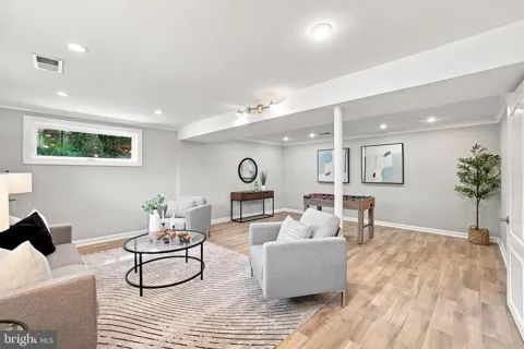 8926 CROMWELL DRIVE