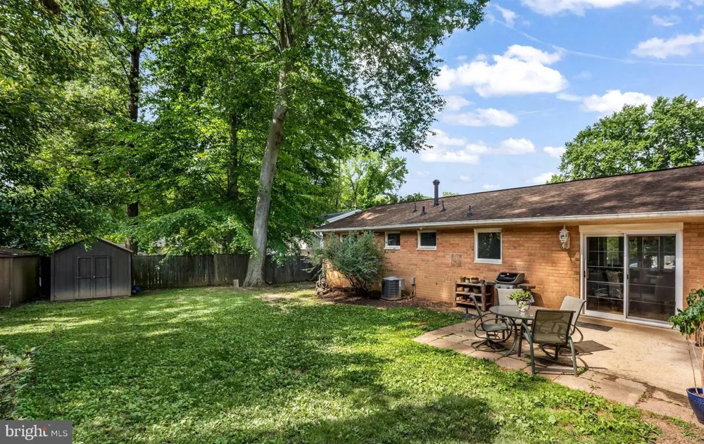 8926 CROMWELL DRIVE Springfield, VA 22151
