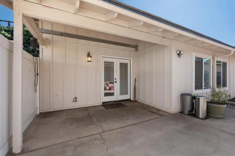 1242 Hillcrest Lane Fallbrook, CA 92028