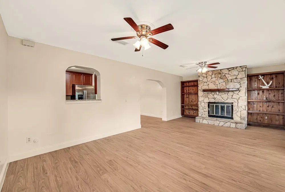 427 Las Palmas Street Royal Palm Beach, FL 33411