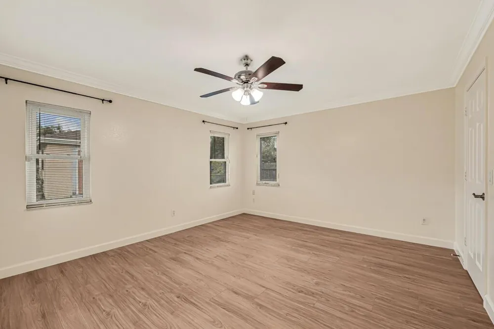 427 Las Palmas Street Royal Palm Beach, FL 33411