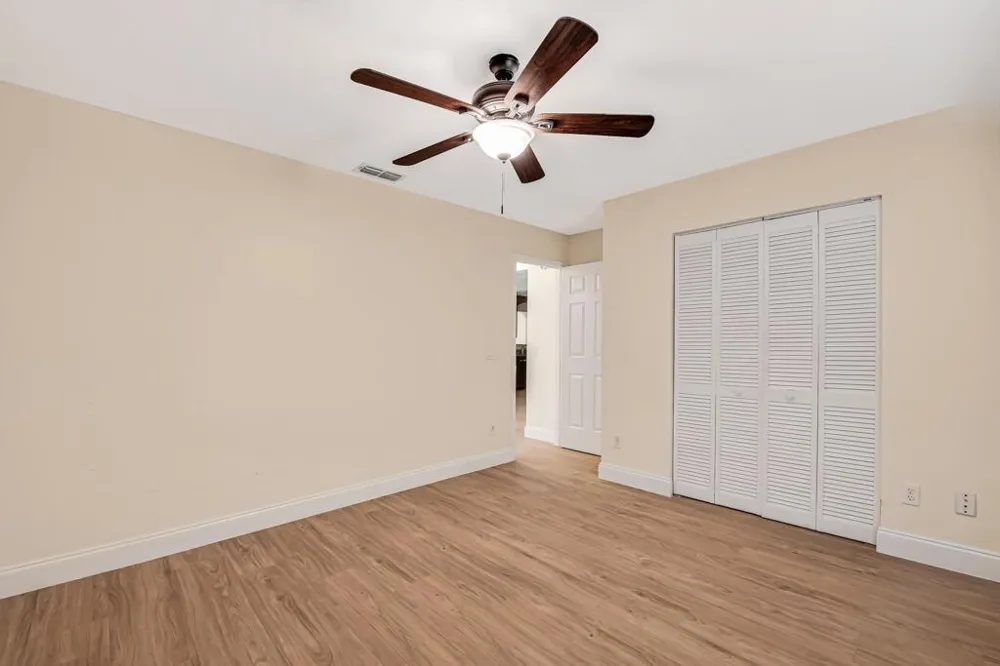 427 Las Palmas Street Royal Palm Beach, FL 33411