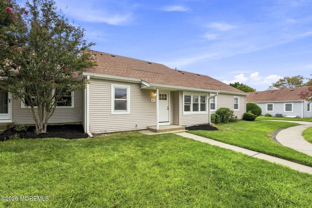 61 Piazza Vittoria Freehold, NJ 07728