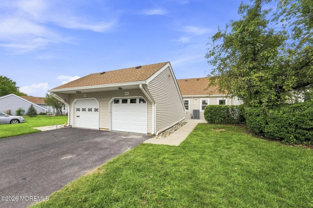 61 Piazza Vittoria Freehold, NJ 07728