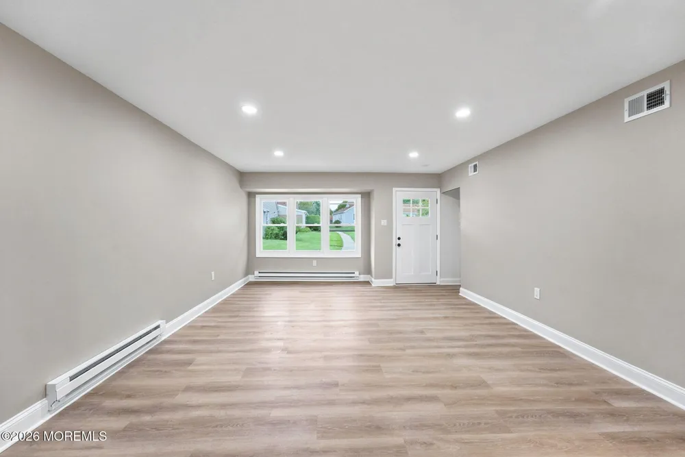 61 Piazza Vittoria Freehold, NJ 07728