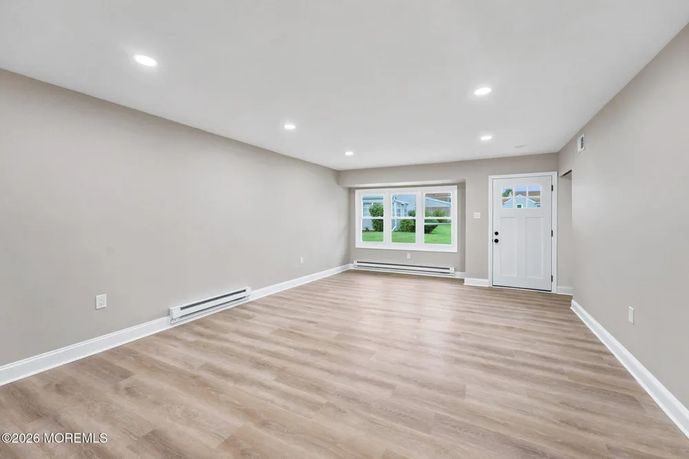 61 Piazza Vittoria Freehold, NJ 07728