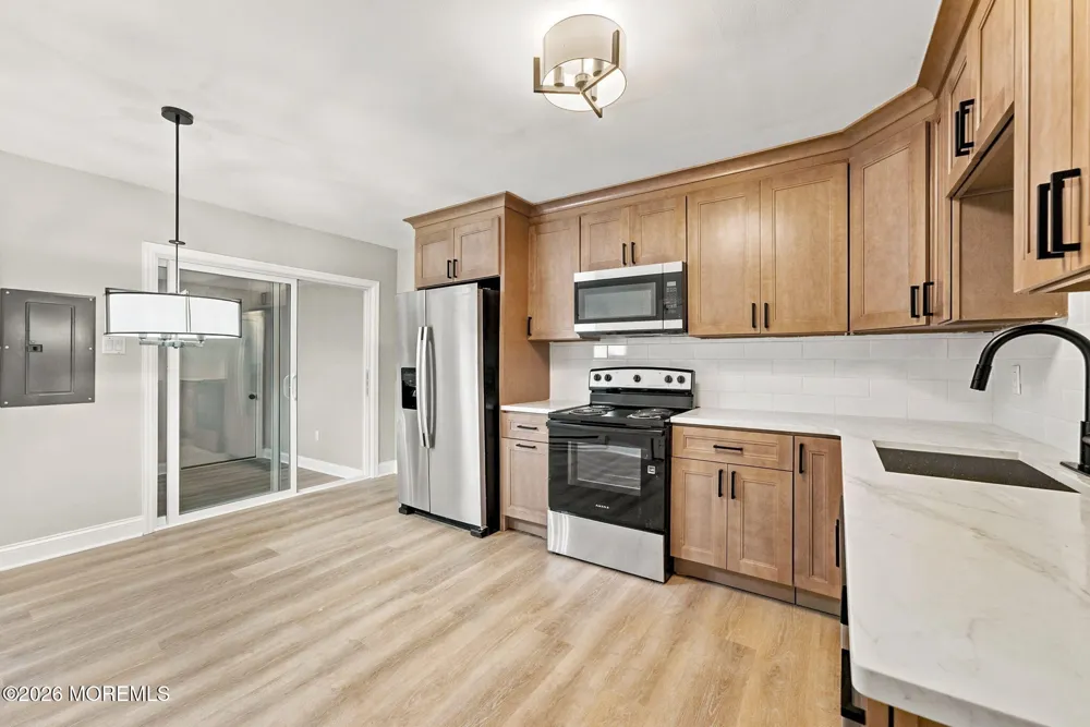 61 Piazza Vittoria Freehold, NJ 07728