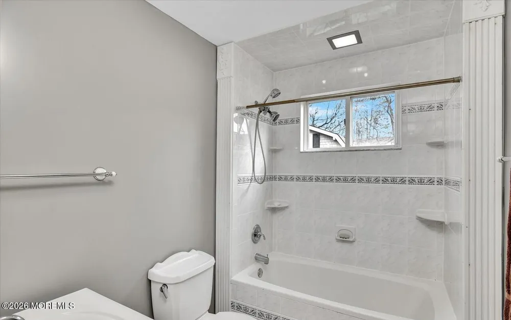 64 Waackaack Avenue Keansburg, NJ 07734