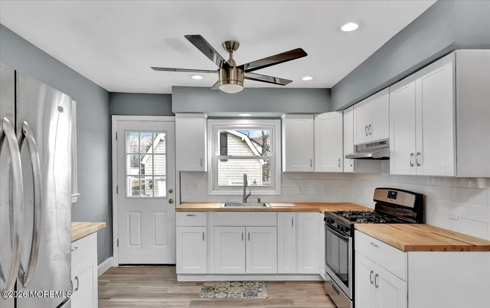 64 Waackaack Avenue Keansburg, NJ 07734