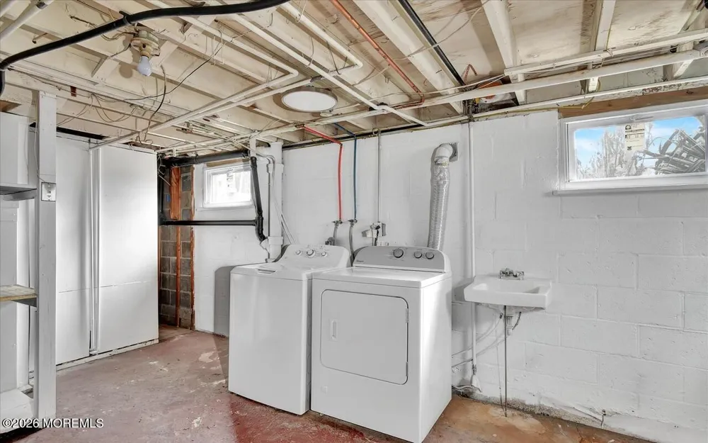 64 Waackaack Avenue Keansburg, NJ 07734