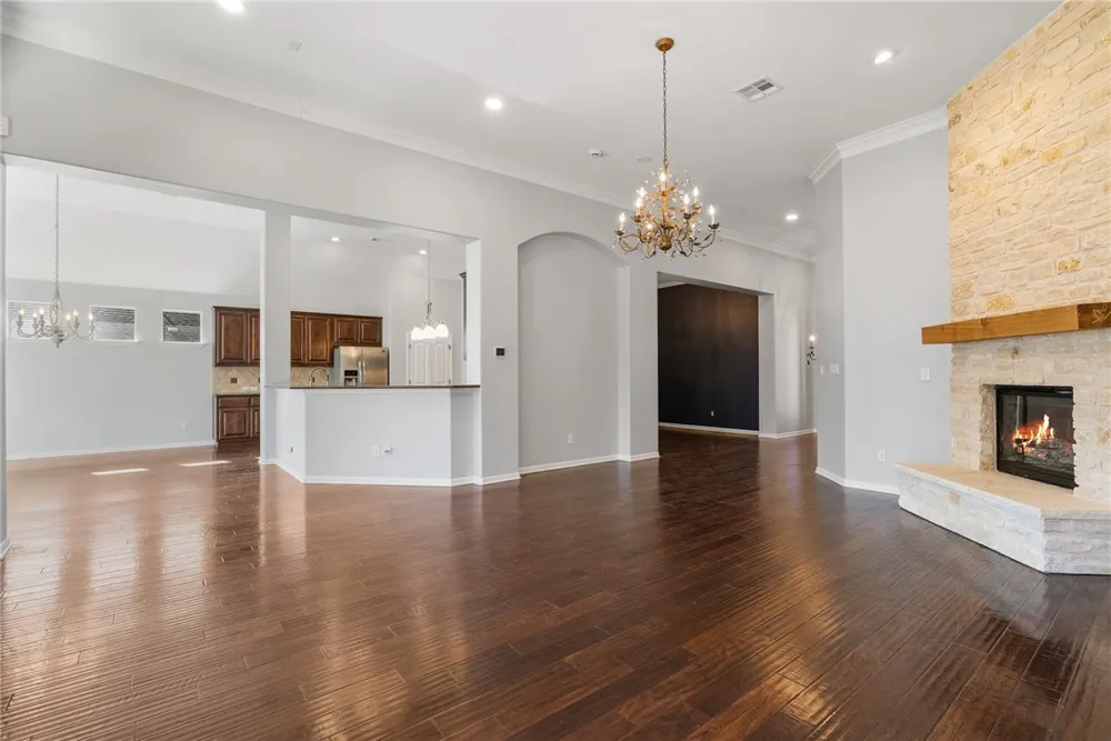 4705 Mont Blanc Drive Bee Cave, TX 78738