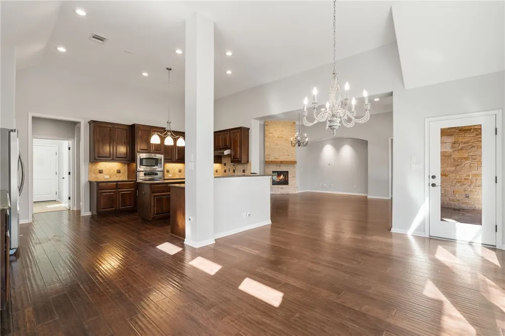 4705 Mont Blanc Drive Bee Cave, TX 78738