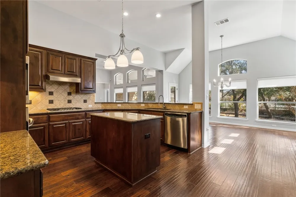 4705 Mont Blanc Drive Bee Cave, TX 78738