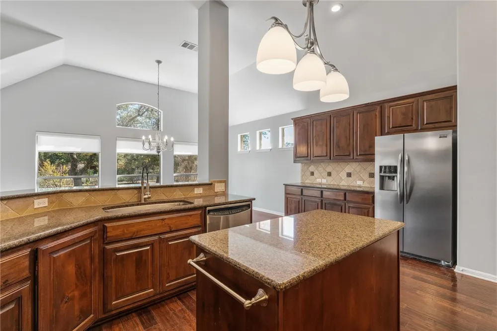 4705 Mont Blanc Drive Bee Cave, TX 78738