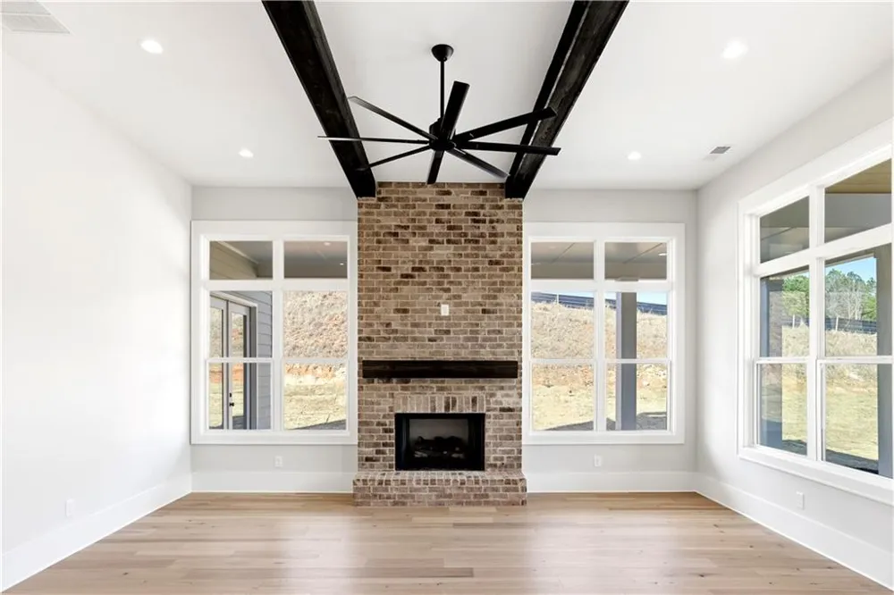 239 Aberdeen Way Woodstock, GA 30188