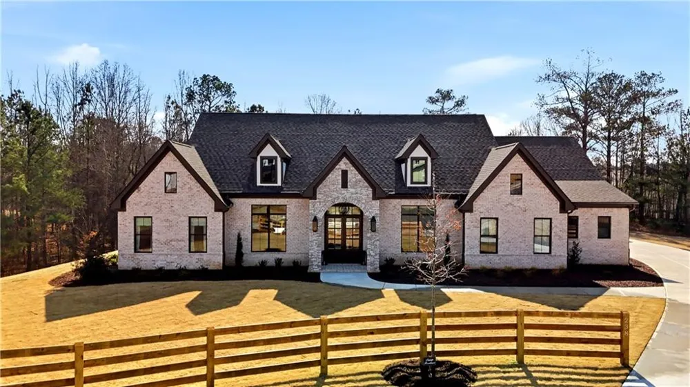 239 Aberdeen Way Woodstock, GA 30188